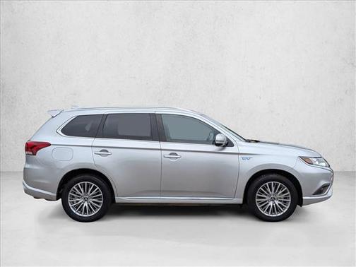 2022 Mitsubishi Outlander PHEV SEL