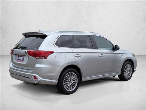 2022 Mitsubishi Outlander PHEV SEL