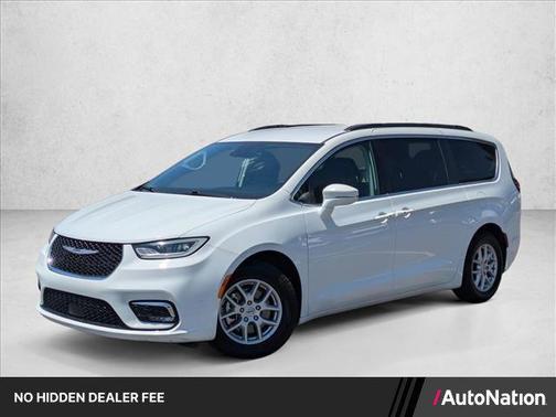 Bright White Clearcoat 2022 Chrysler Pacifica Touring L