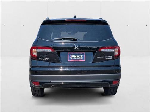 2022 Honda Pilot AWD Black Edition