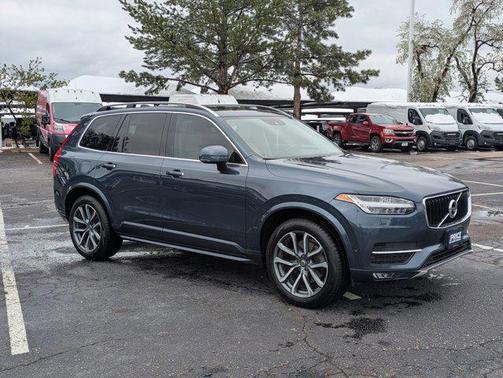 Denim Blue Metallic 2019 Volvo XC90 T6 Momentum