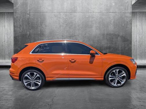 2020 Audi Q3 45 S line Prestige