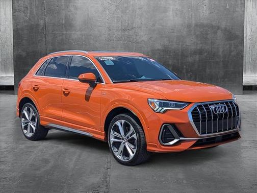 2020 Audi Q3 45 S line Prestige