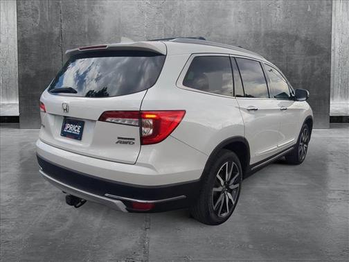 2021 Honda Pilot Touring 8-Passenger
