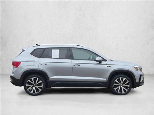 Pyrite Silver Metallic 2022 Volkswagen Taos 1.5T SE