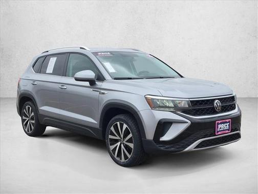 Pyrite Silver Metallic 2022 Volkswagen Taos 1.5T SE