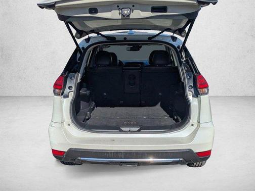 Pearl White 2017 Nissan Rogue SL