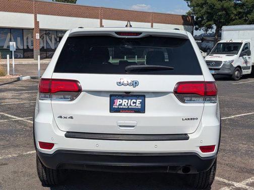 2020 Jeep Grand Cherokee Laredo