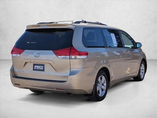 2011 Toyota Sienna LE