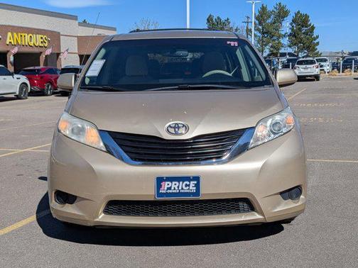 2011 Toyota Sienna LE