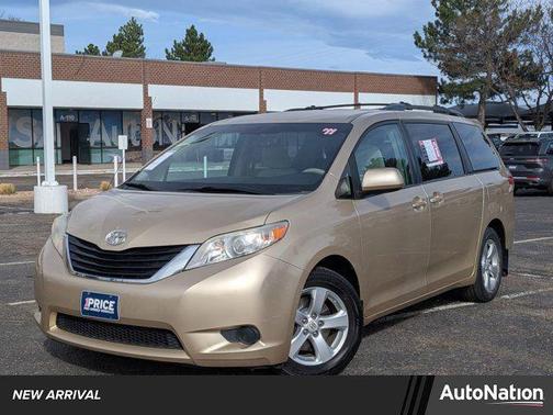 2011 Toyota Sienna LE