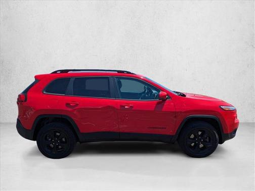 Firecracker Red Clearcoat 2017 Jeep Cherokee High Altitude