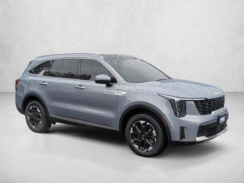 Everlasting Silver 2024 Kia Sorento S