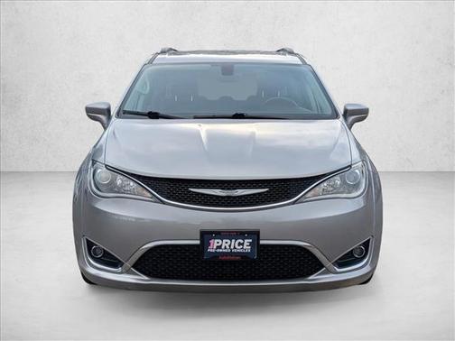 2018 Chrysler Pacifica Touring-L