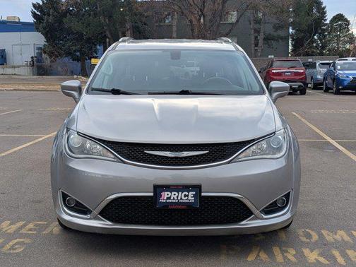 2018 Chrysler Pacifica Touring-L