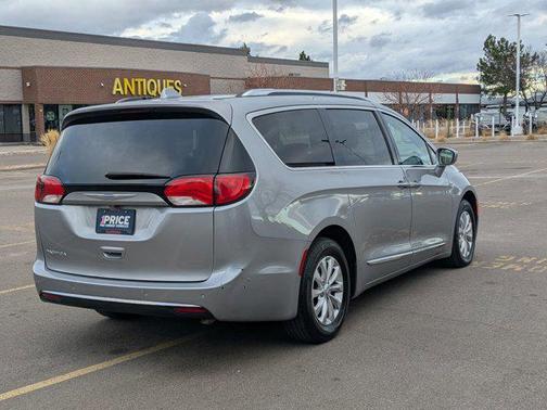 2018 Chrysler Pacifica Touring-L
