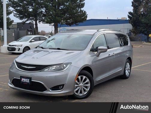 2018 Chrysler Pacifica Touring-L