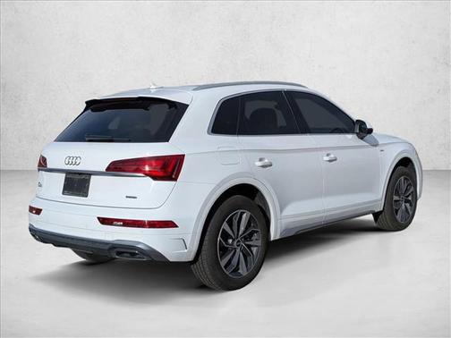 2022 Audi Q5 45 S line Premium Plus