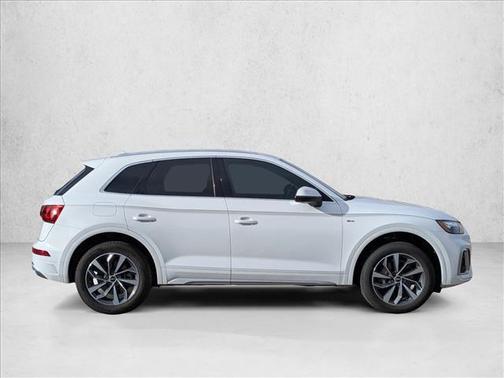 2022 Audi Q5 45 S line Premium Plus