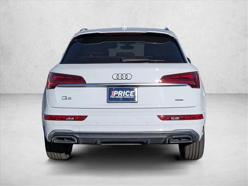 2022 Audi Q5 45 S line Premium Plus