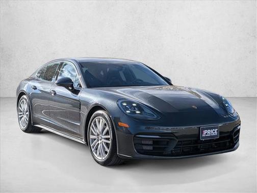 2022 Porsche Panamera RWD