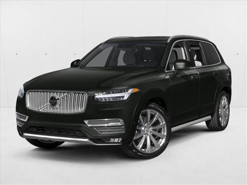 2016 Volvo XC90 T6 Momentum