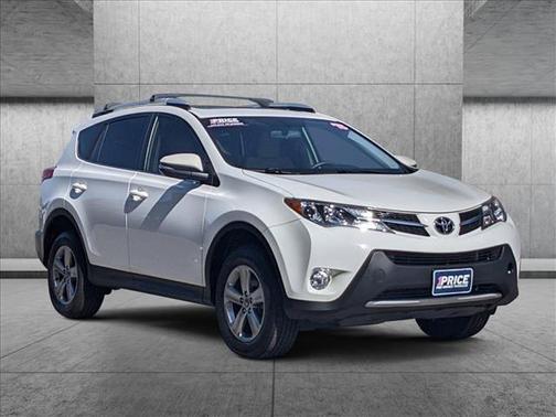 Photo 3 of 26 of 2015 Toyota RAV4 XLE