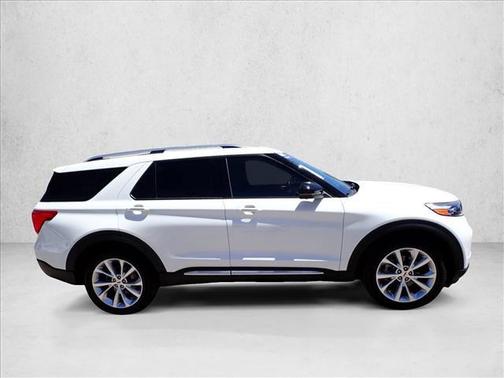 Star White Metallic Tri-Coat 2023 Ford Explorer Platinum