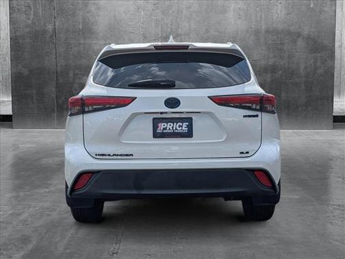 2021 Toyota Highlander Hybrid XLE