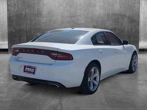 2016 Dodge Charger SE