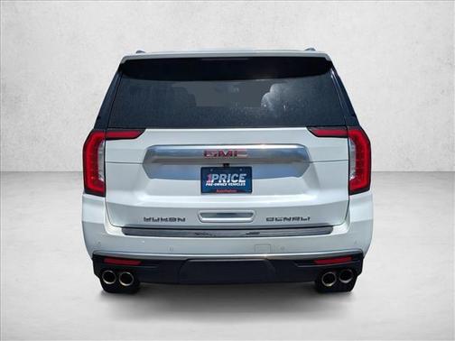 White Frost Tricoat 2022 GMC Yukon XL Denali