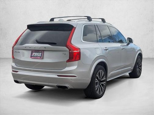 2020 Volvo XC90 T6 Momentum