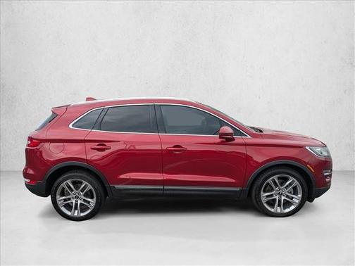 Red 2016 Lincoln MKC Reserve