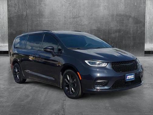 2021 Chrysler Pacifica Touring