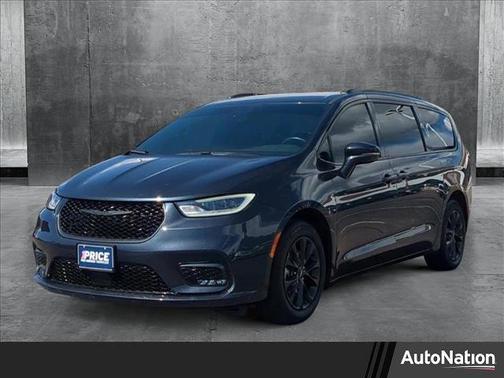 2021 Chrysler Pacifica Touring