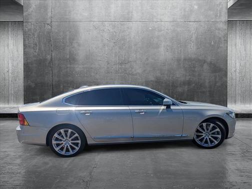 2018 Volvo S90 T8 Inscription