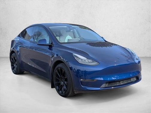 2022 Tesla Model Y Long Range Dual Motor All-Wheel Drive