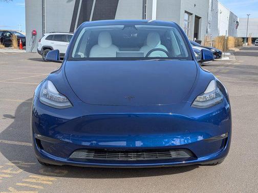 2022 Tesla Model Y Long Range Dual Motor All-Wheel Drive