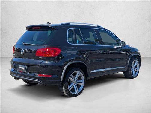 2016 Volkswagen Tiguan R-Line
