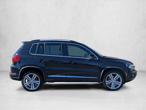 2016 Volkswagen Tiguan R-Line