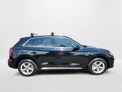 2023 Audi Q5 40 Premium