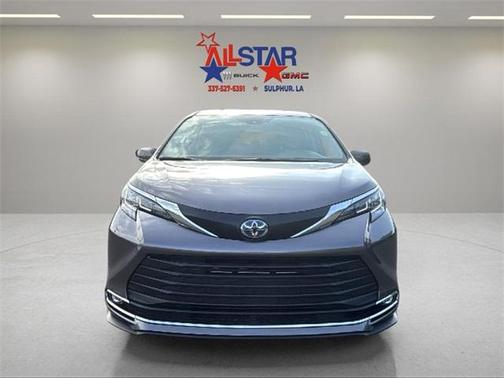 2022 Toyota Sienna XLE