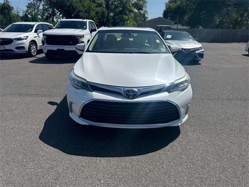 2017 Toyota Avalon XLE