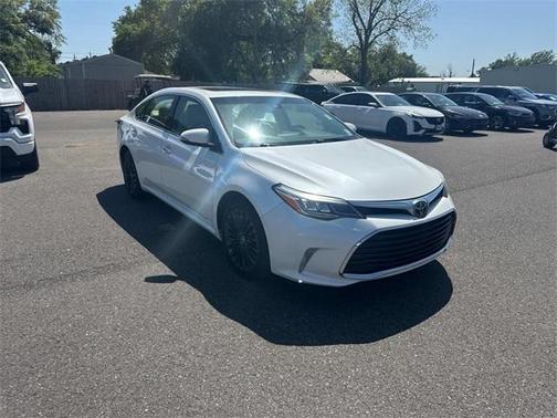 2017 Toyota Avalon XLE
