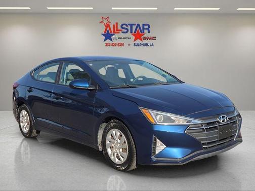 2019 Hyundai ELANTRA SE