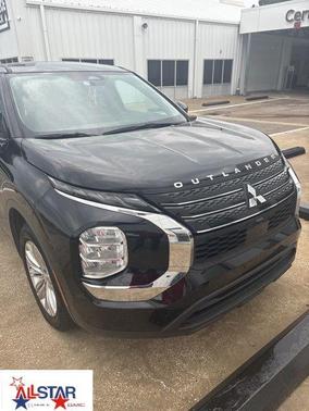 Black Diamond 2022 Mitsubishi Outlander ES