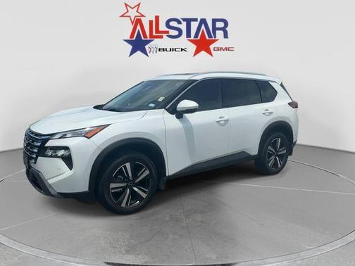 Everest White P 2025 Nissan Rogue SL