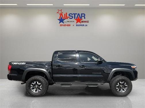 2017 Toyota Tacoma SR