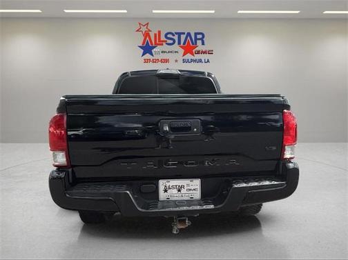 2017 Toyota Tacoma SR