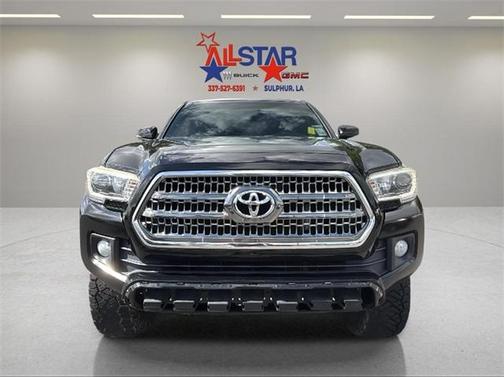 2017 Toyota Tacoma SR